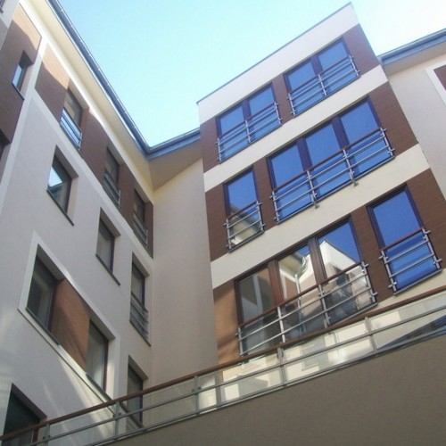 Najpopularniejsze są mieszkania na drugim i trzecim piętrze. W Warszawie to 36 proc. transakcji