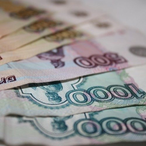 Spada zaufanie do rosyjskiej waluty