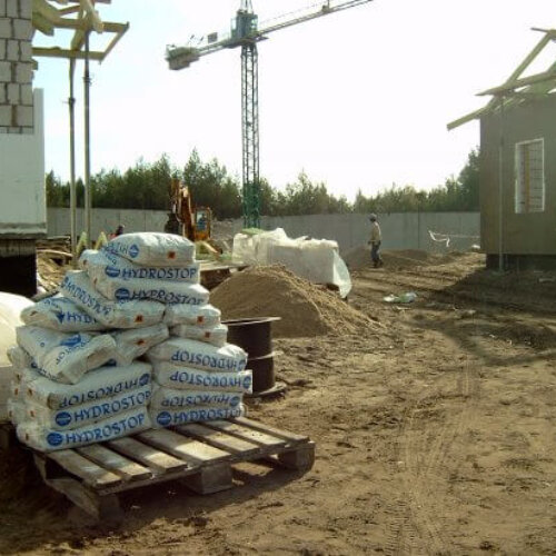 Jak zabezpieczyć ściany fundamentowe przed wilgocią i wodą gruntową?